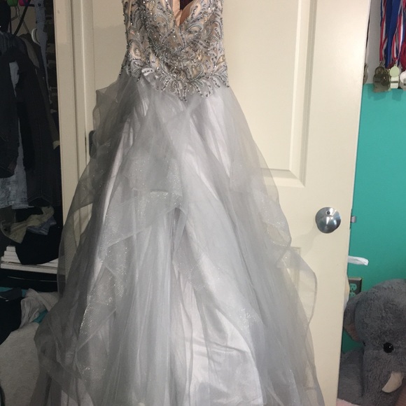 dress - Picture 3 of 4